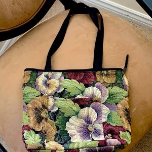 NWOT Vintage Style floral tapestry carpet bag